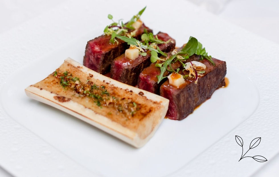 Filet de Bœuf aux Fines Herbes et Os à Moelle. Photo fournie