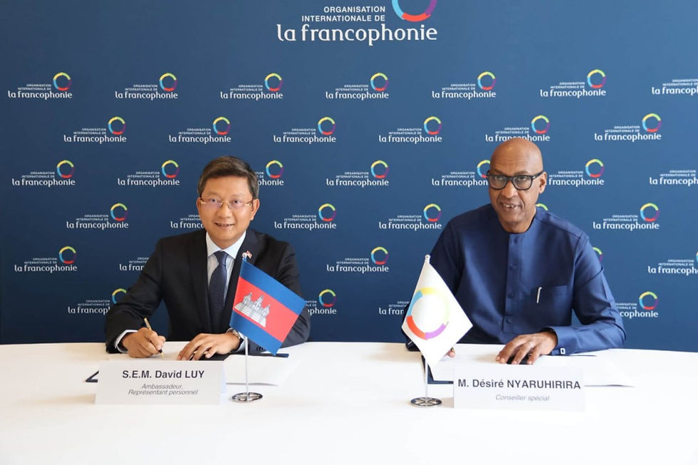 Le Cambodge et l'Organisation internationale de la Francophonie (OIF) ont signé, le 5 août 2026, un plan d'action quinquennal destiné à renforcer l'enseignement du français dans le Royaume et la formation des enseignants qui le dispensent. L'accord intervient à quelques mois d'une échéance symbolique pour le pays : l'organisation du 20e Sommet de la Francophonie, prévu fin 2026.
