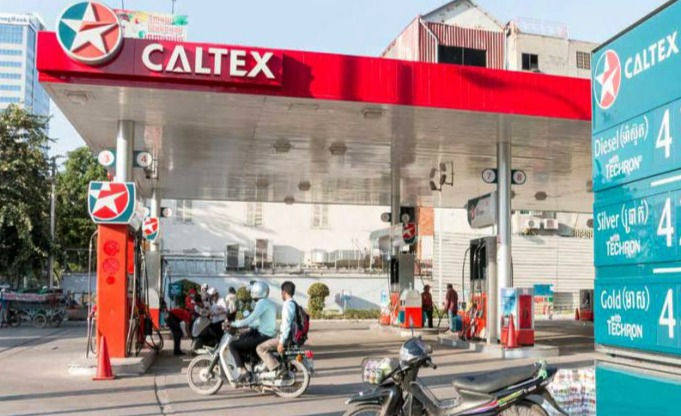 Le prix de détail de l'essence ordinaire ou essence 92 (EA92) sur le marché intérieur a bondi à 4 400 riels ou 1,07 $ par litre samedi dernier