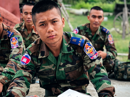 Le 23 décembre 2025, le premier lieutenant Ngiem Kungkeat, 28 ans, est mort au combat dans le village de Chouk Chey, commune d'O'Bei Choan, district d'O'Chrov, province de Banteay Meanchey.