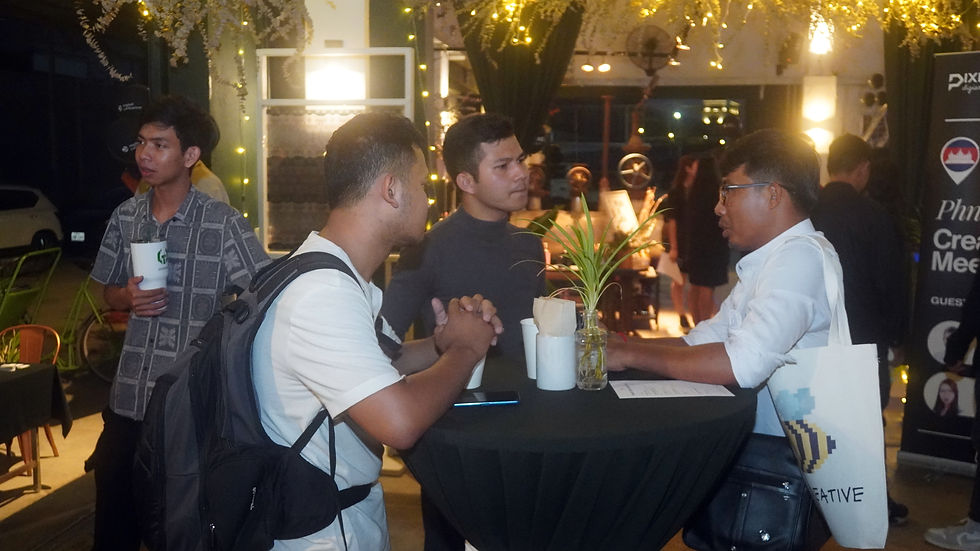 In collaboration with PIXEL Digiart, Confluences organised a meeting on Friday evening at Seekers Spirit Phnom Penh with several representatives of companies and associations involved in digital creation, particularly in the fields of 2D and 3D animation.