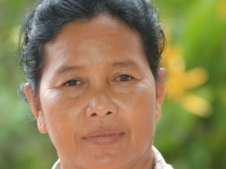 Histoire & Khmers rouges : Derrière le sourire de la survivante Em Chhart