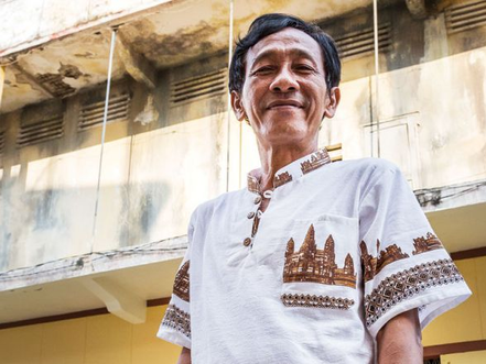 Histoire & Parcours : Moeun Chhay, l'homme qui a peint « l'âge d'or » du cinéma cambodgien