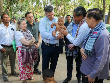 Au milieu des tensions frontalières avec la Thaïlande, une délégation conjointe du Groupe d’amitié parlementaire franco-cambodgien et de l’Assemblée nationale cambodgienne a marqué les esprits ce weekend dans la province de Siem Reap. 