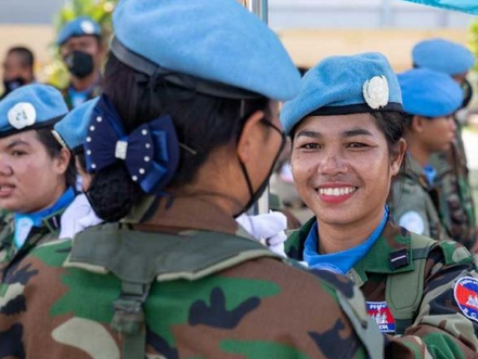 Coopération : Les Cambodgiennes jouent un rôle essentiel dans le domaine du déminage