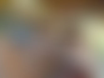 À deux pas des temples d'Angkor, un parc luxuriant abrite le premier centre d'incubation de l'artisanat cambodgien. Ici, des dizaines d'artisans perpétuent des savoir-faire millénaires, apprennent à les transmettre — et à en vivre.