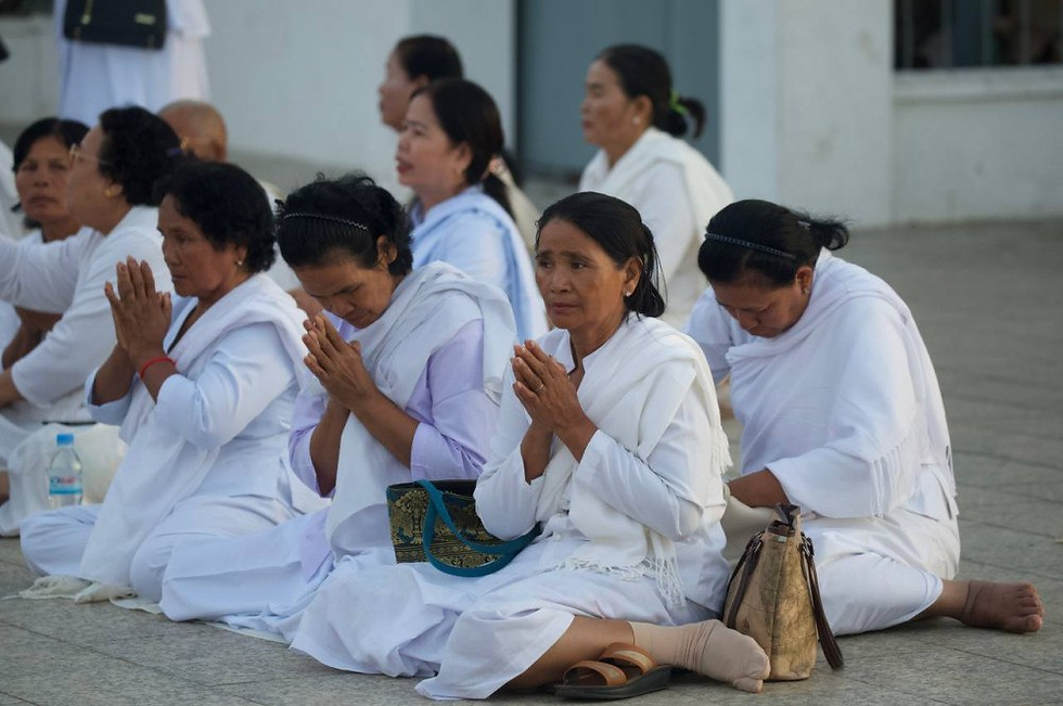 Les Cambodgiens font leurs adieux au patriarche suprême Tep Vong
