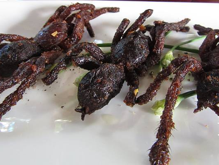 Recette du Cambodge : Tarentules grillées à la sauce citron et au poivre noir de Kampot