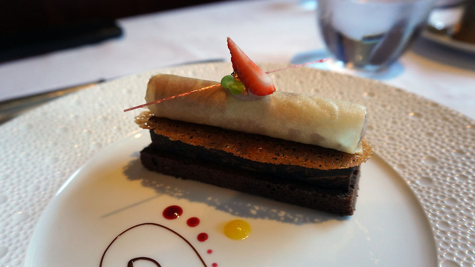 FEUILLETINE AU CHOCOLAT ET GANACHE MONTÉE