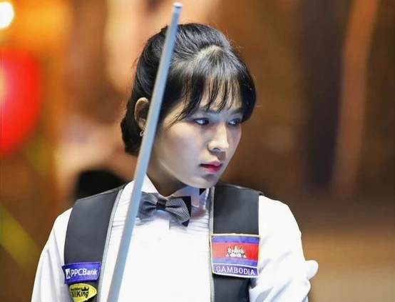 La joueuse de billard Sruong Pheavy