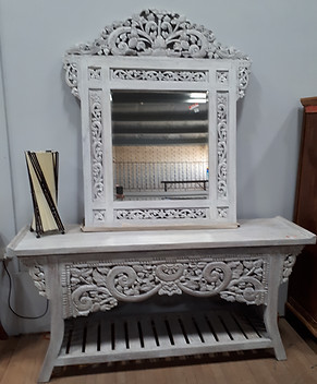 Carved mirror in white colour