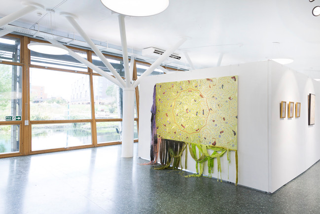 Cloud Carpet
Oil on canvas with hand-dyed woven tapestry roots
290 x 300 cm
2019