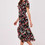 Miniature : robe mi-longue blanche à fleurs effet froncé

LIVRAISON GRATUITE 