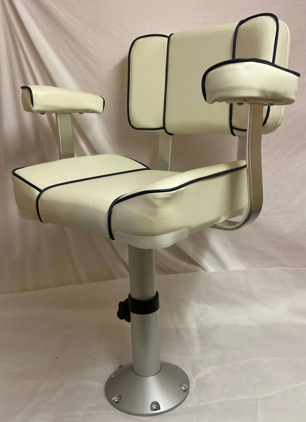 Thumbnail: White Captain Seat & 360° Pedestal, Seat Height 18"-24"