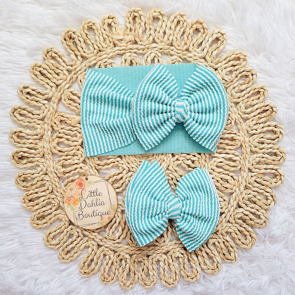 Lagoon Wavy Rib Knit Bows