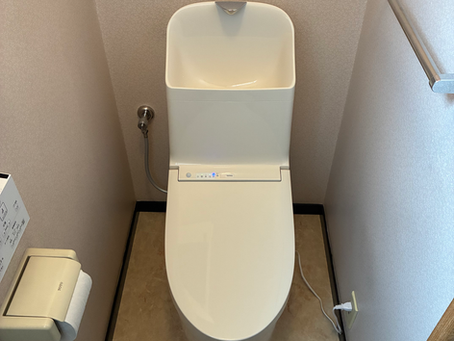 トイレリモデル工事(床貼り替えもしました！)