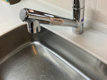 キッチン水栓交換工事(タカギ蛇口一体型浄水器クローレバブル)