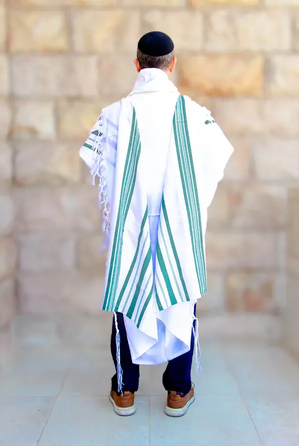 תמונה ממוזערת: טלית קורן מפוארת