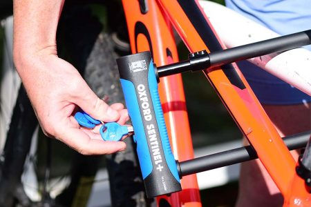 Thumbnail: Oxford SENTINEL PRO U-Lock – 177mm x 320mm LK325