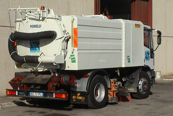 Street sweeper