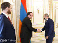 Նիկոլ Փաշինյանն ընդունել է ՀՀ-ում ԱՄՆ արտակարգ և լիազոր դեսպան Ռիչարդ Միլսին