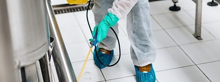 schoonmaak van industriële machines en apparatuur