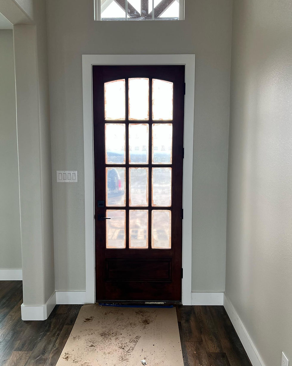 Upgraded Front Door - - Top Quality Trim©