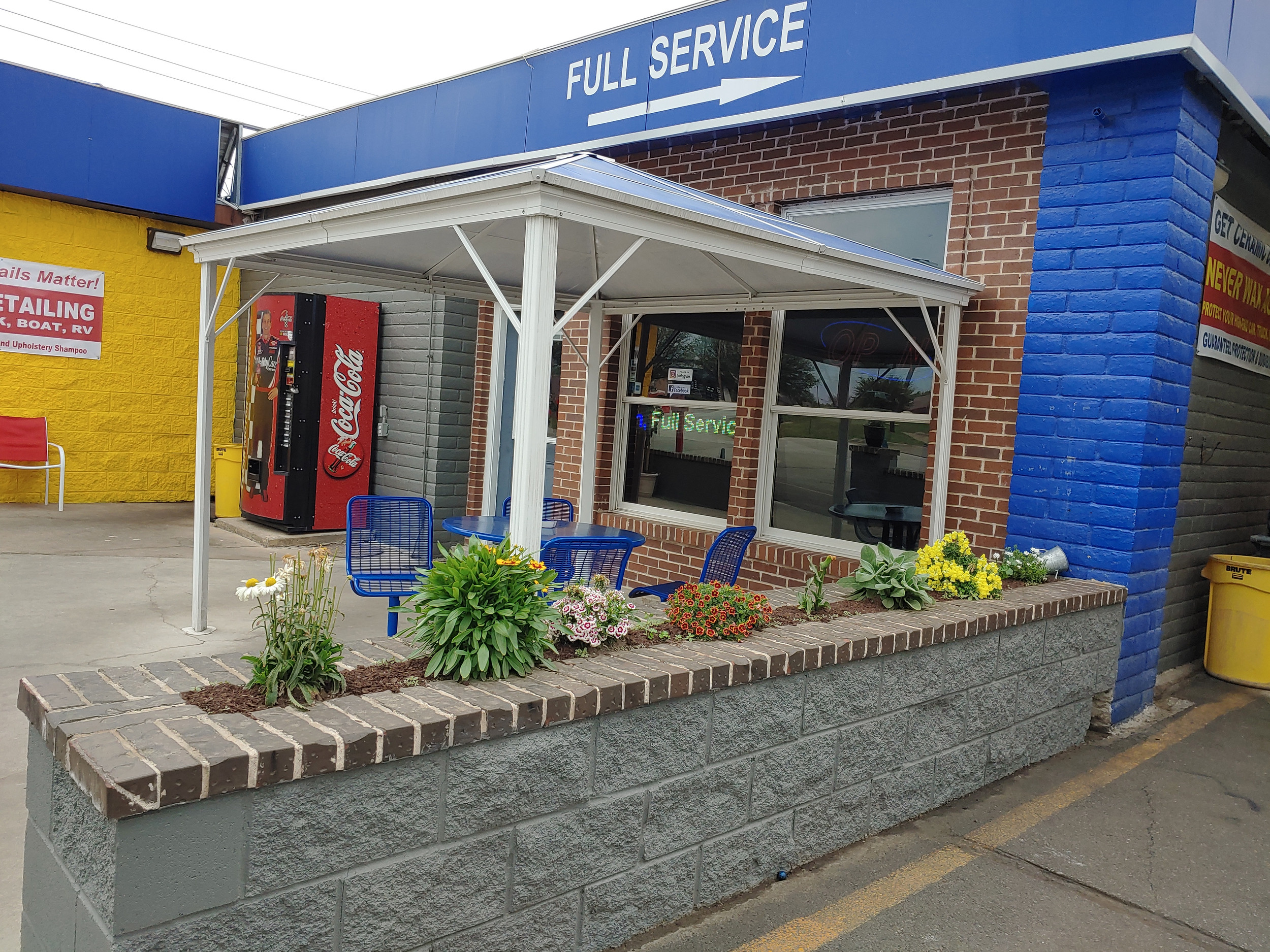 Car Washes Apollo's Wash N Shine Haltom City