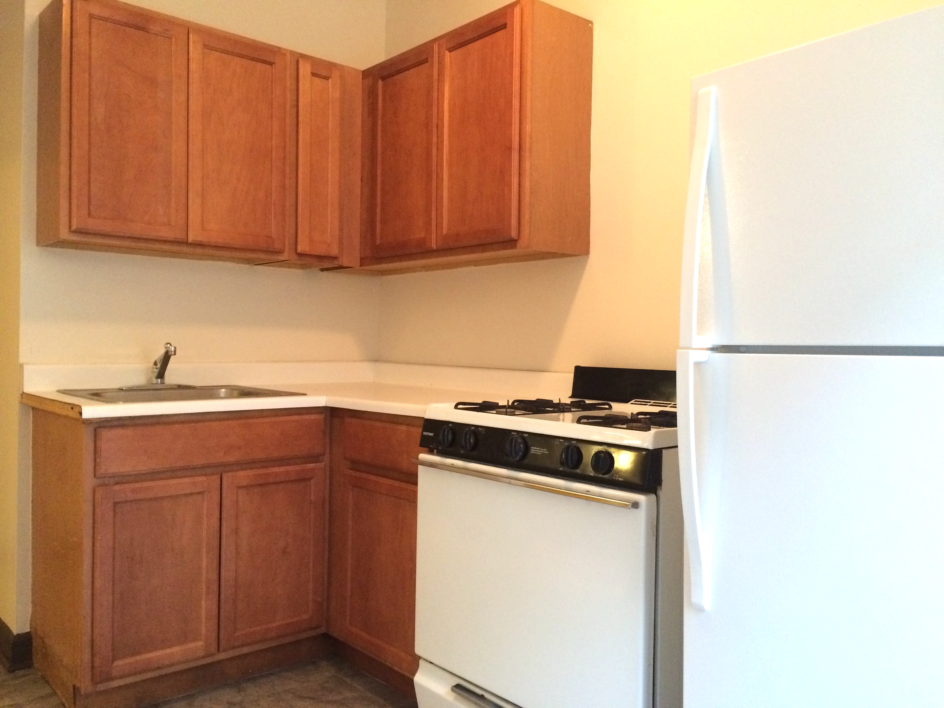 2 Bed Apartment In Austin Area Chicago Il Rent Rabbit