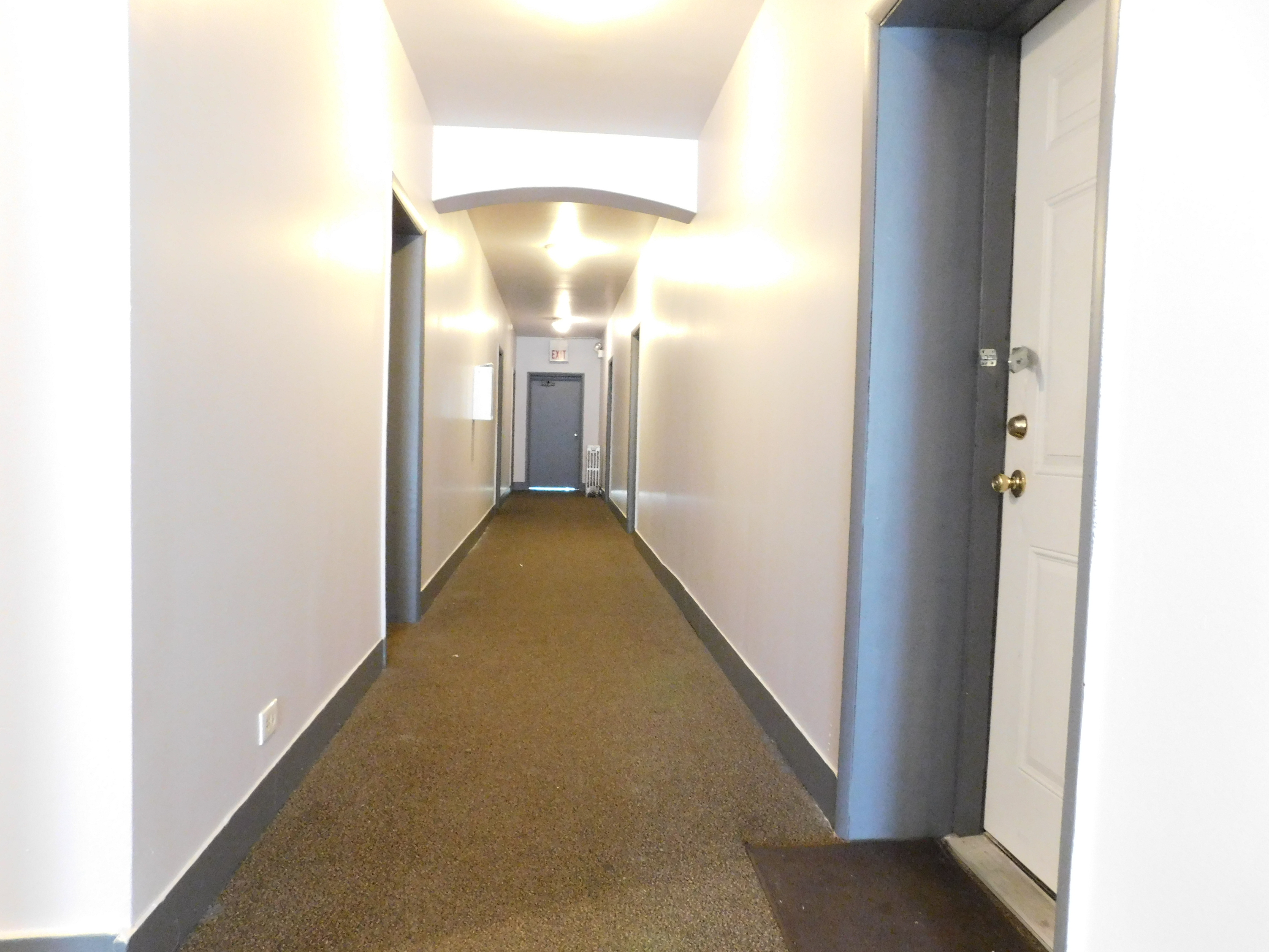 Studio Apartment in Austin Area Chicago IL | RENT RABBIT
