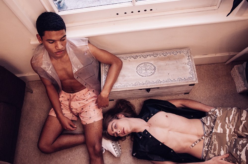 PAUSE - BEIGE BOYS