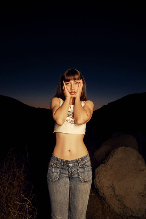 Bana: A Voice Moving Between Worlds