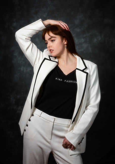 JESSIE POSE.jpeg