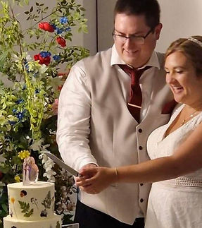 Nanny Sams Cakes Alverbank Wedding Bride