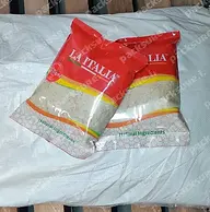 Freshly packed La Italia Potato Flakes — sealed with care, packed with quality! 💨✨From so