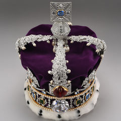 The Imperial State Crown - Replica - Top view front