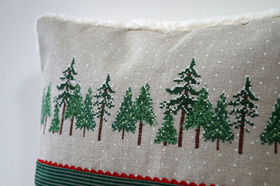 Kreuzstich Tannenwald mit Schnee