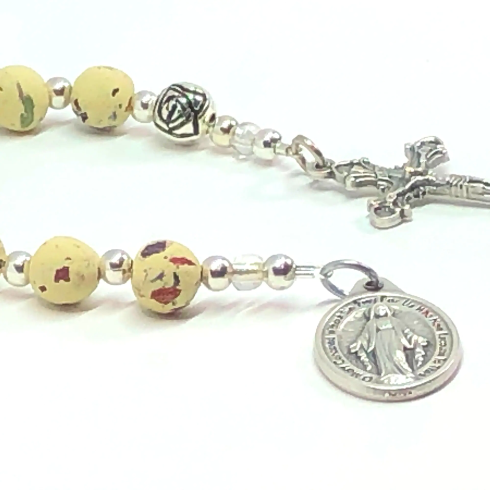 Thumbnail: Floral Pocket Chaplet