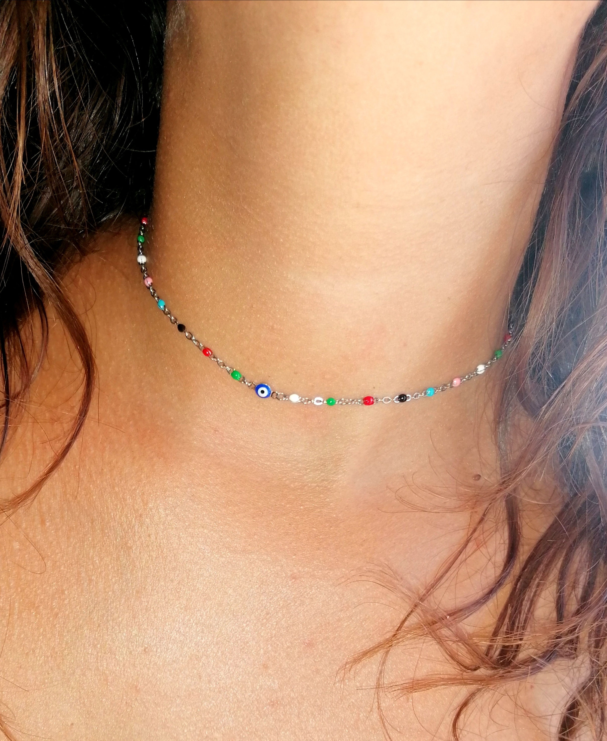 Collier ras de cou chaîne argentée Acier inoxydable perles multicolores œil turc