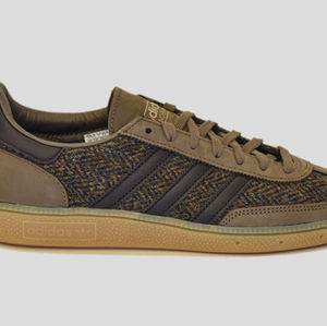Delightful Harris Tweed returns plus two new Muenchen colourways