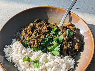 Spicy Garlic Mushroom and Lentil Tempeh Dahl Recipe