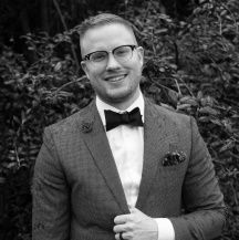 jordan rose_headshot.jpg