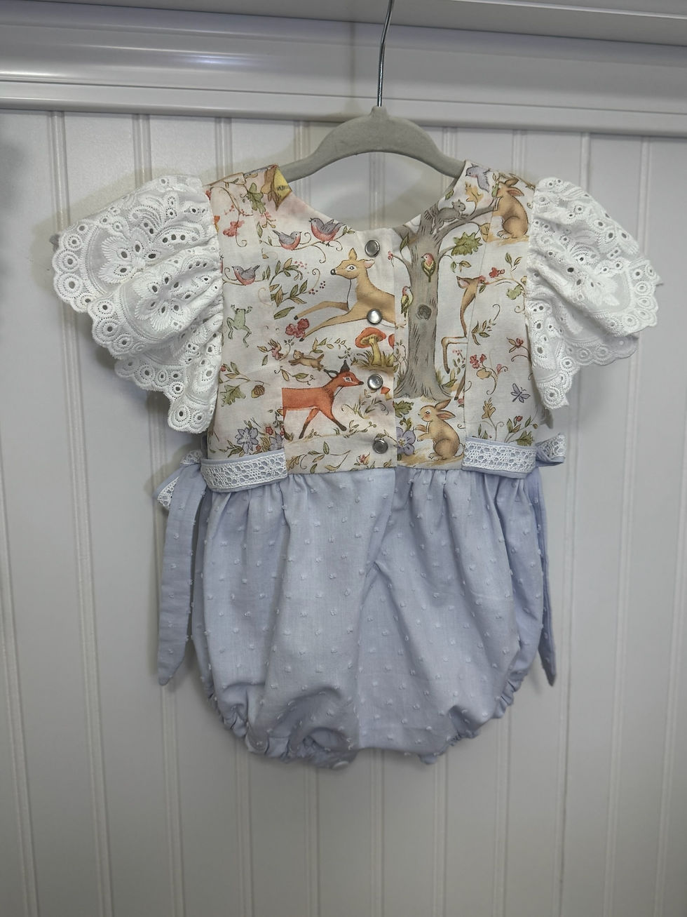 Thumbnail: Dandelion romper Woodforest Buddies premium cotton with lace sleeves