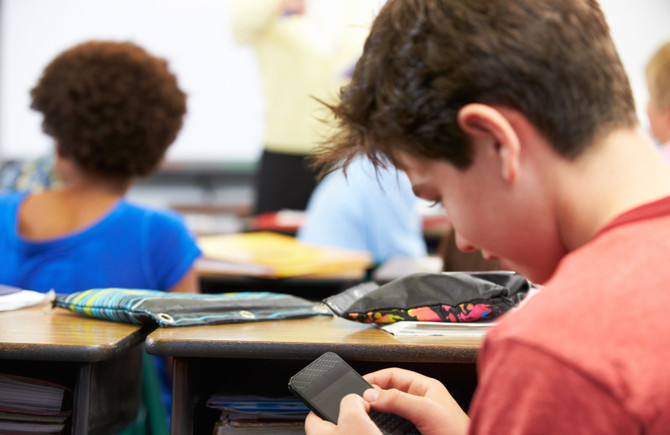¿No sabes cómo controlar la nomofobia en clase?
