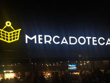 Mercadoteca - Um lugar para comer, beber e se divertir