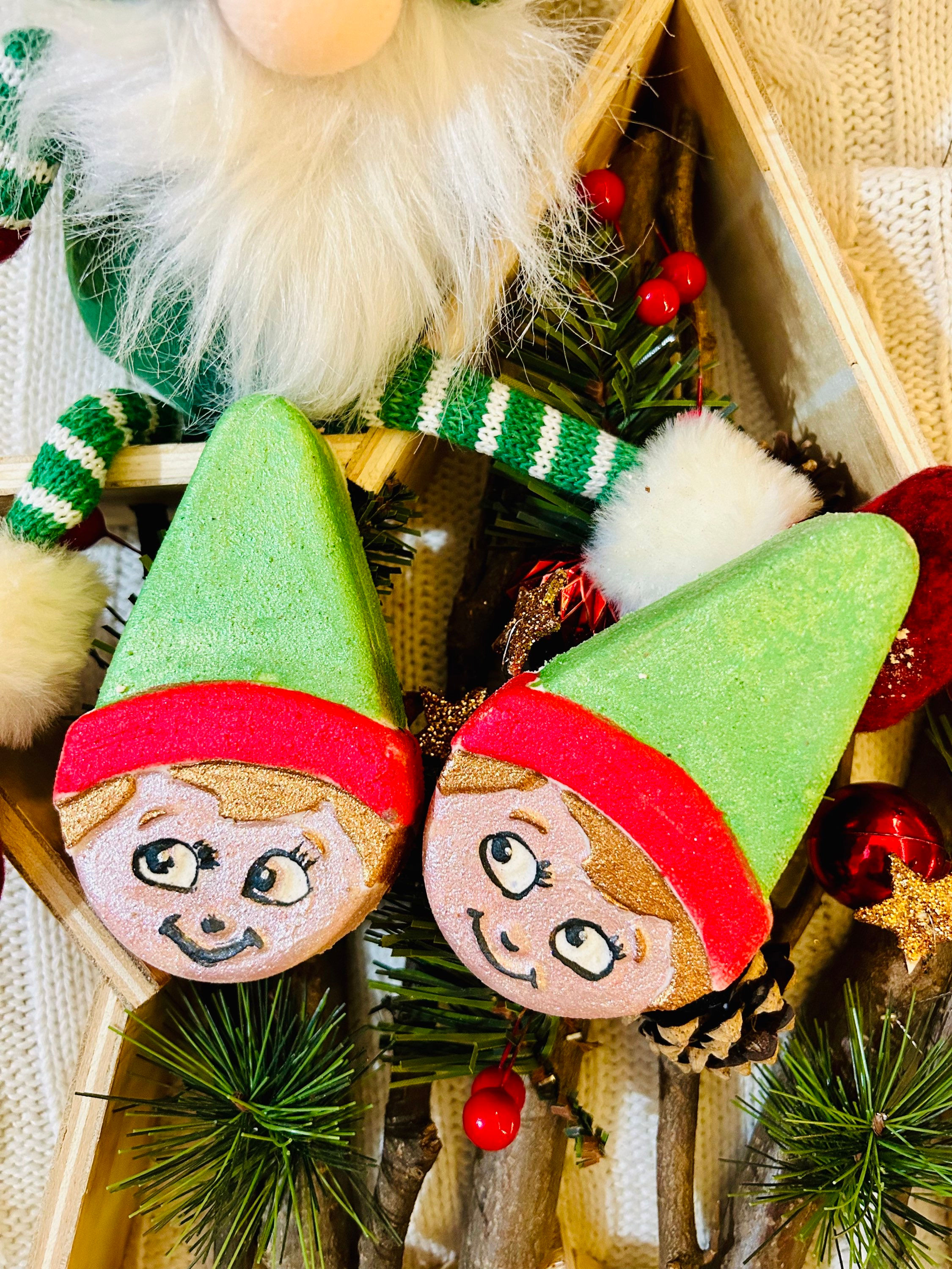 Elf bath bomb 