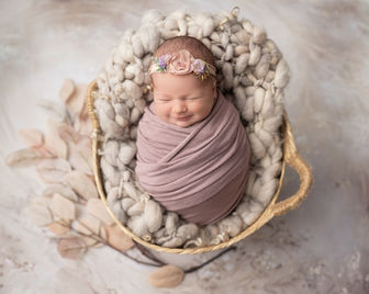 ottawa-newborn-photographer-neutrals.jpg
