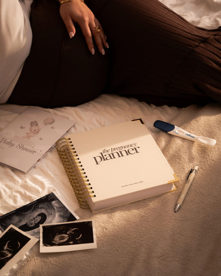 Organised Mums pregnancy planner lifestyle photography