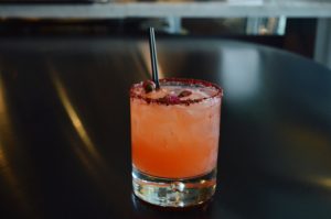 Know-it-all Estelle Bossy, Del Posto