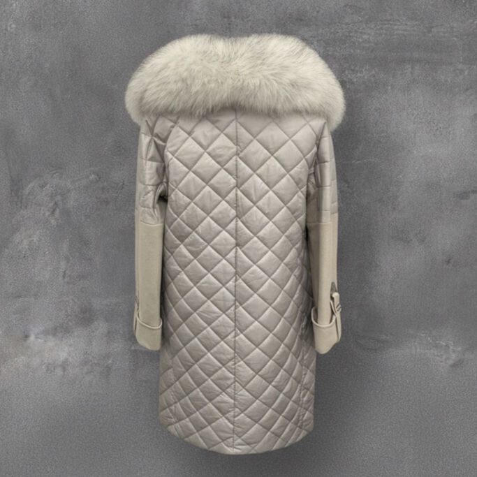 Miniaturbild: Steppjacke mit Fuchsfell Kragen